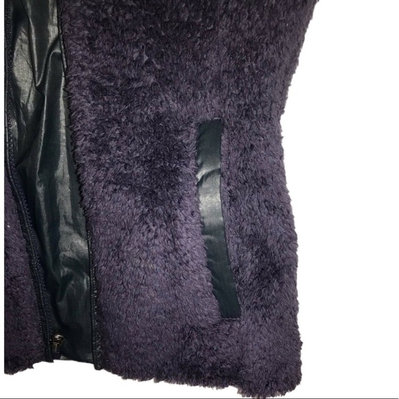 Patagonia Reversible Vest Fuzzy Cozy Purple Charcoal Gray - Picture 4 of 9